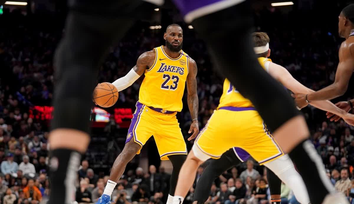 开云体育-TES不断突破！，詹姆斯连续二十场比赛得分超过比赛局势复杂热度持续攀升的简单介绍