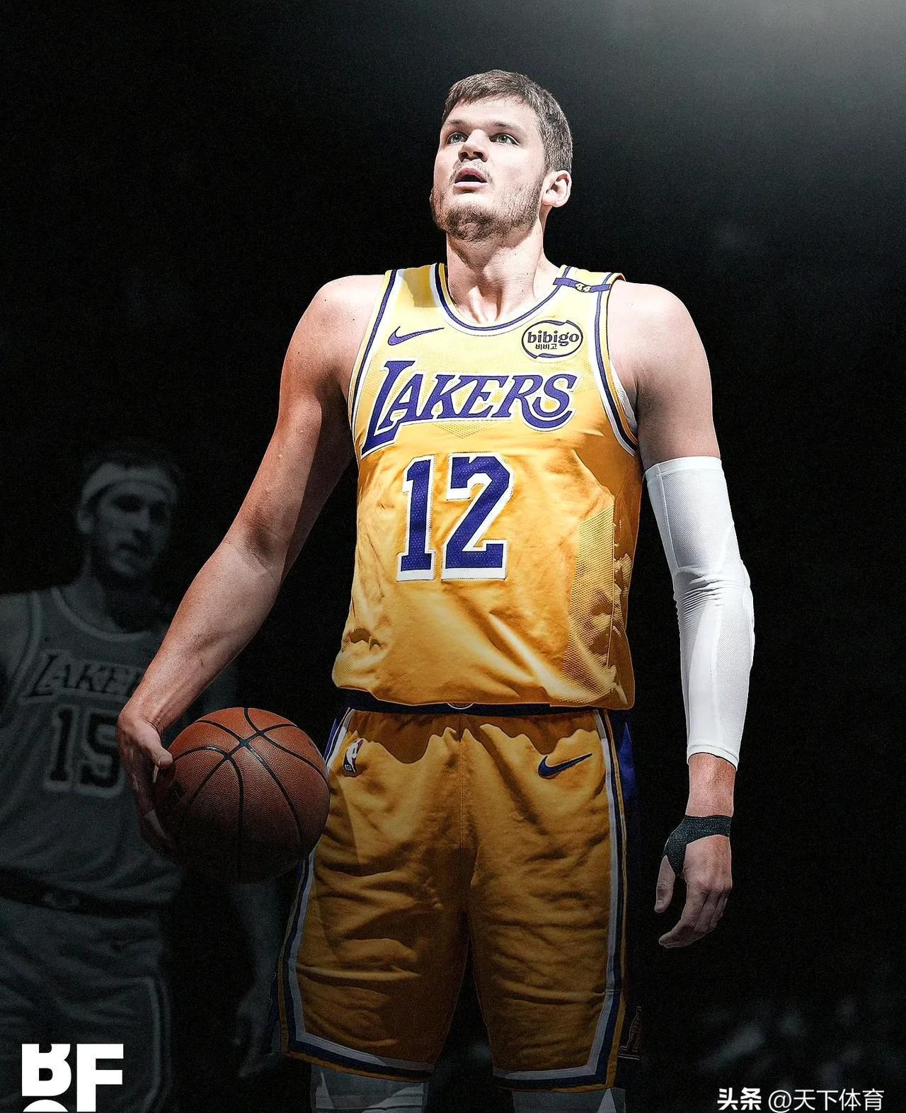 里程碑夜！洛杉矶湖人绝杀压哨；CBA常规赛窗口期刷纪录；引发热议；临场指挥获称赞(乔丹9次压哨绝杀明细详解)