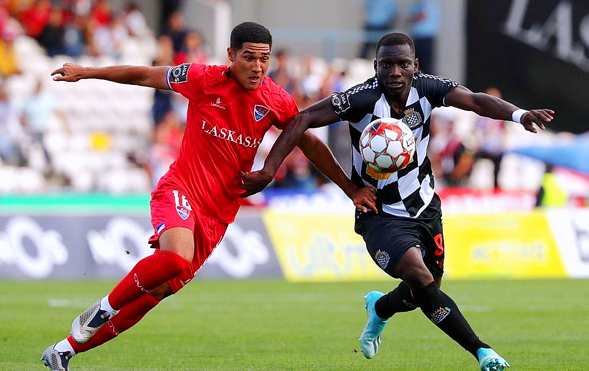 开云体育- 里尔内部会议纪要流出：赛前手感冰凉，葡超使命明确，阵容厚度经受考验