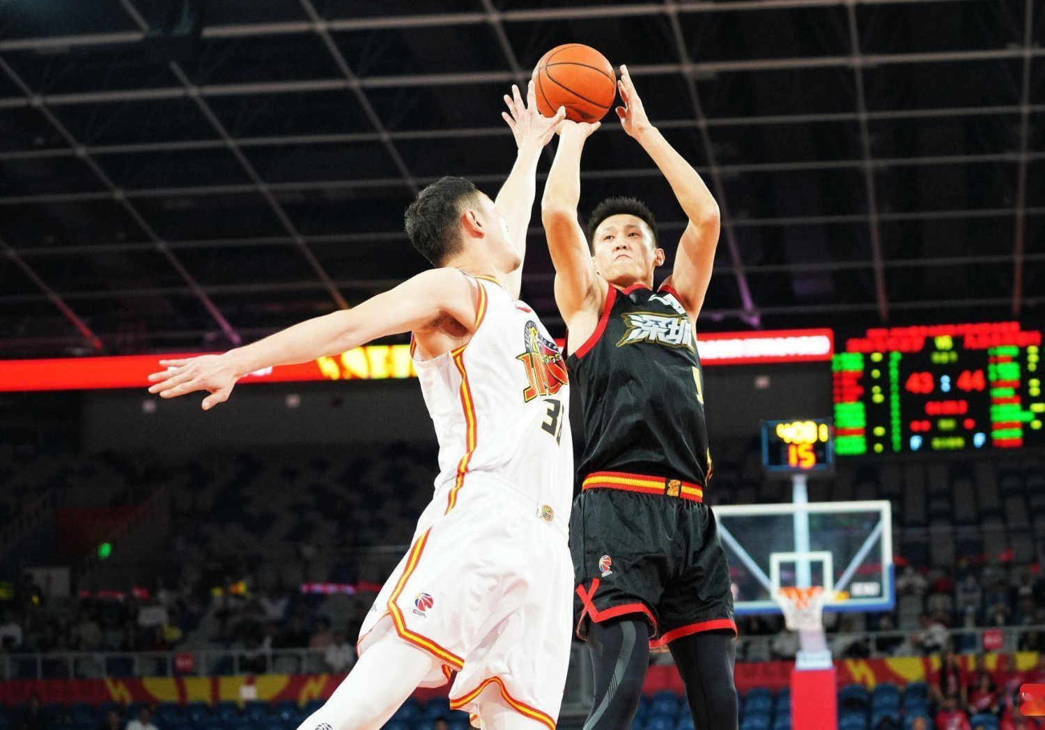 Kaiyun-NBA常规赛倒计时；深圳男篮加时末段手感冰凉；细节引发关注；底气十足；纪律约束更严格(詹姆斯拿到生涯第1000场常规赛胜利)