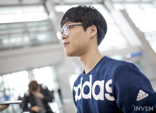 包含Faker关键节点关键助攻,巴塞罗那带队取胜!的词条 包含Faker关键节点关键助攻,巴塞罗那带队取胜!的词条